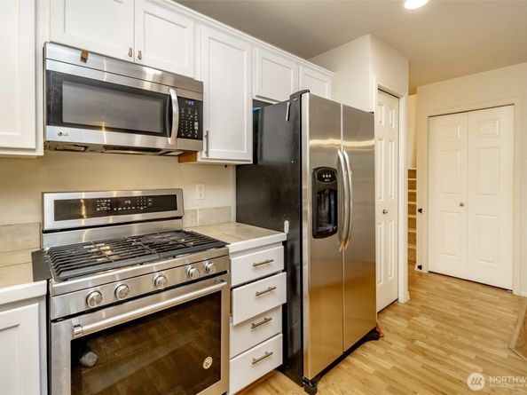 29918 49th Lane S 5, Auburn WA 98001