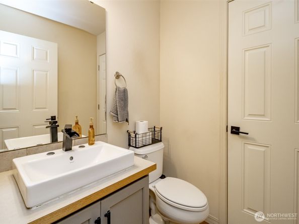 29918 49th Lane S 5, Auburn WA 98001