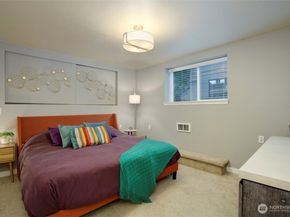 3936 Woodland Park Avenue N, Seattle WA 98103