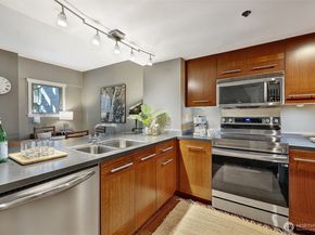 505 E Denny Way A106, Seattle WA 98122