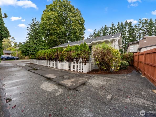 14728 32nd Avenue NE, Shoreline WA 98155