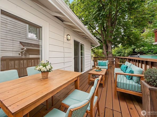 14728 32nd Avenue NE, Shoreline WA 98155