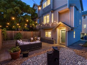 9239 Ashworth Avenue N B, Seattle WA 98103