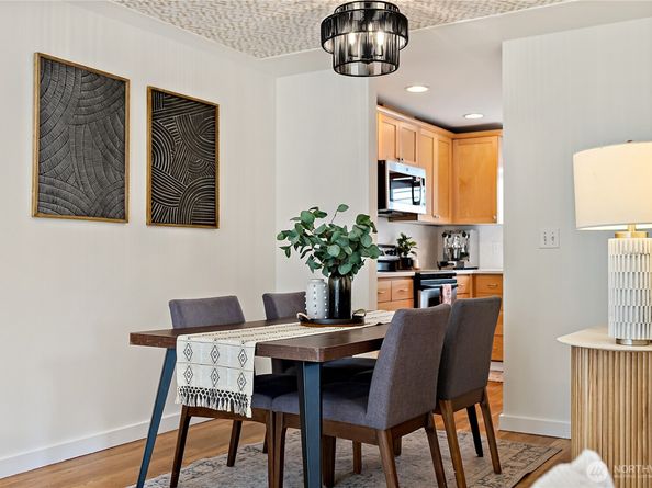 9239 Ashworth Avenue N B, Seattle WA 98103