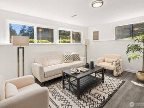 1136 N 146th Place, Shoreline WA 98133