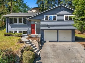 1136 N 146th Place, Shoreline WA 98133