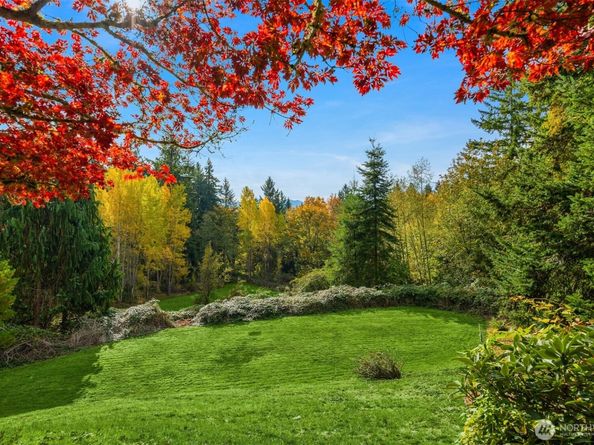 26133 NE 34th Street, Redmond WA 98053