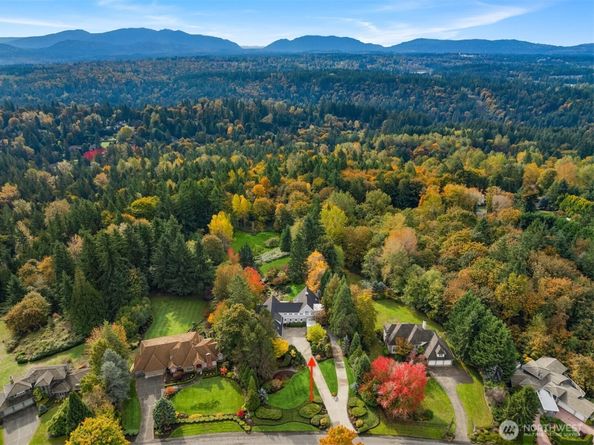26133 NE 34th Street, Redmond WA 98053