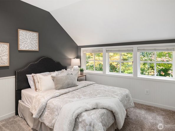 26133 NE 34th Street, Redmond WA 98053