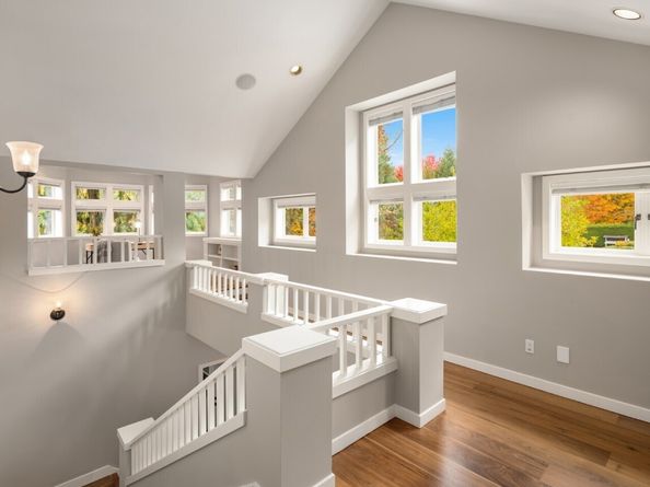 26133 NE 34th Street, Redmond WA 98053