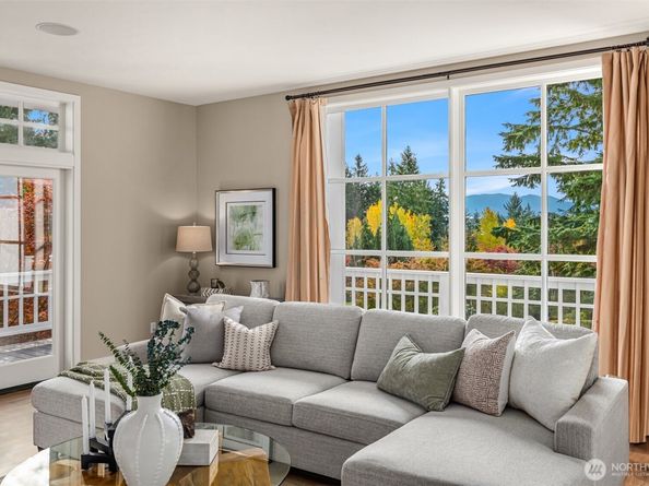 26133 NE 34th Street, Redmond WA 98053