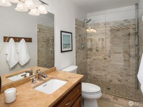 26133 NE 34th Street, Redmond WA 98053
