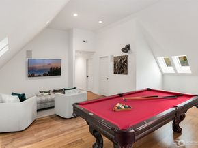 26133 NE 34th Street, Redmond WA 98053