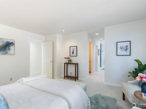 636 Janelle Place NW, Bainbridge Island WA 98110