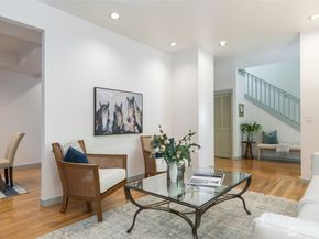 636 Janelle Place NW, Bainbridge Island WA 98110