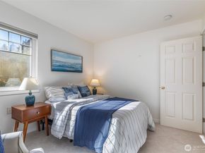 636 Janelle Place NW, Bainbridge Island WA 98110