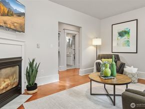 3624 Whitman Avenue N 4, Seattle WA 98103