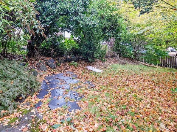 3624 Whitman Avenue N 4, Seattle WA 98103