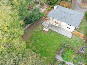 10211 NE Roberts Road, Bainbridge Island WA 98110