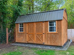 10211 NE Roberts Road, Bainbridge Island WA 98110