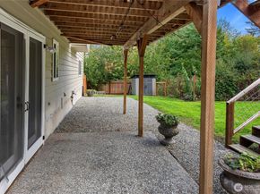 10211 NE Roberts Road, Bainbridge Island WA 98110