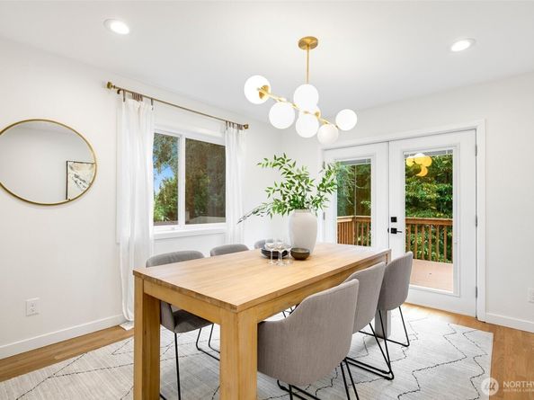 13761 30th Avenue NE, Seattle WA 98125