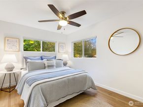13761 30th Avenue NE, Seattle WA 98125
