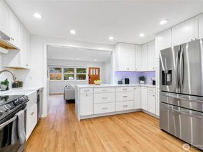 13761 30th Avenue NE, Seattle WA 98125