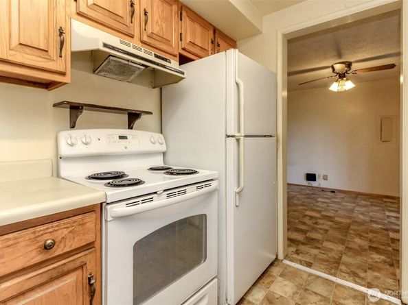 1323 SW 113th Street, Seattle WA 98146