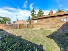 1323 SW 113th Street, Seattle WA 98146