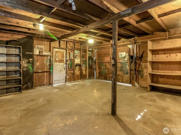 1323 SW 113th Street, Seattle WA 98146