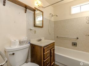 1323 SW 113th Street, Seattle WA 98146