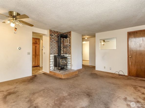 1323 SW 113th Street, Seattle WA 98146