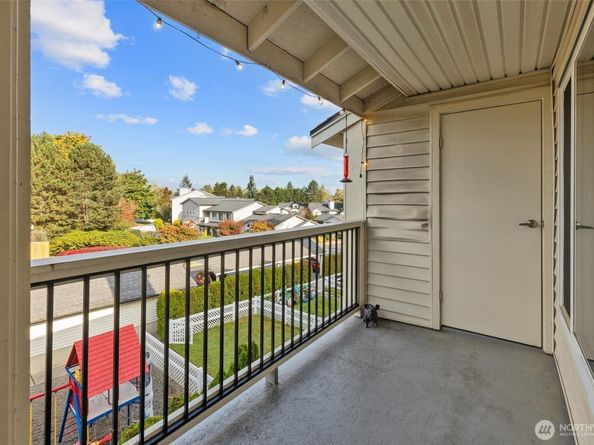 12404 E Gibson Road H301, Everett WA 98204