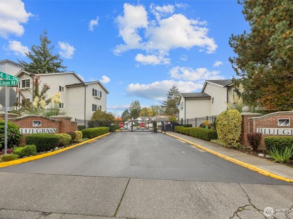 12404 E Gibson Road H301, Everett WA 98204