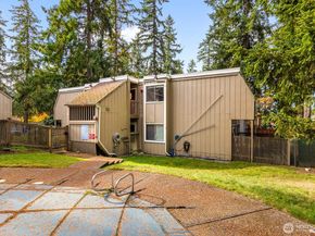 4823 180th Street SW H203, Lynnwood WA 98037