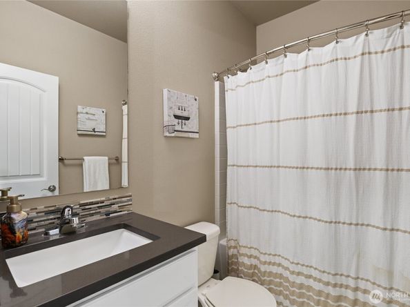 2430 Puget Sound Boulevard, Bremerton WA 98312
