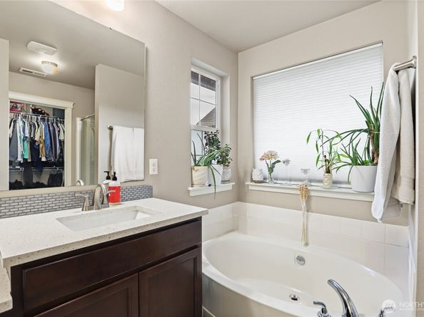 2430 Puget Sound Boulevard, Bremerton WA 98312