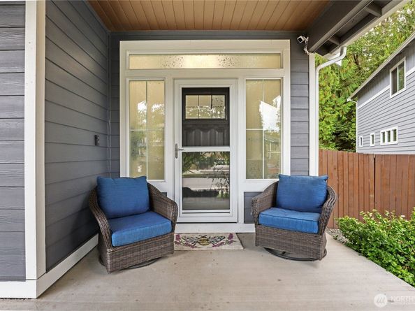 2430 Puget Sound Boulevard, Bremerton WA 98312
