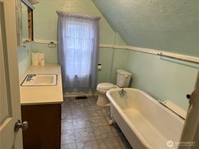 1008 E Denny Way, Seattle WA 98122