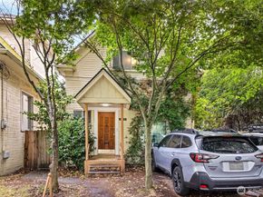 1008 E Denny Way, Seattle WA 98122