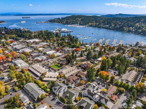 144 Hall Brothers Loop NW 101, Bainbridge Island WA 98110