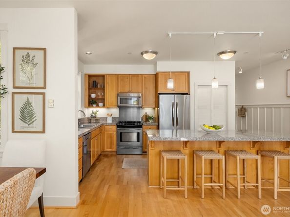 144 Hall Brothers Loop NW 101, Bainbridge Island WA 98110