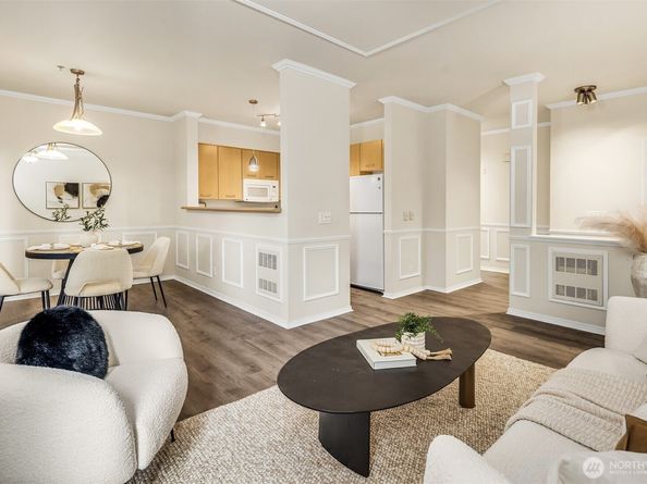 710 240th Way SE G201, Sammamish WA 98074