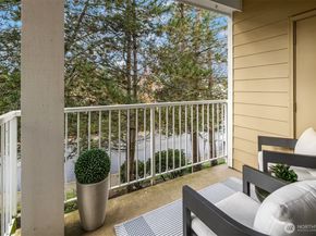 710 240th Way SE G201, Sammamish WA 98074