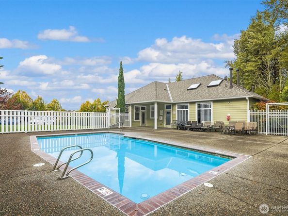 710 240th Way SE G201, Sammamish WA 98074