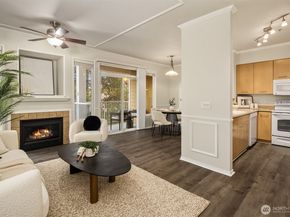 710 240th Way SE G201, Sammamish WA 98074