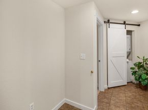 12014 98th Avenue NE 101, Kirkland WA 98034