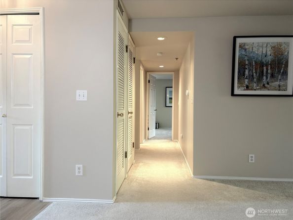 250 NW Dogwood Street C201, Issaquah WA 98027
