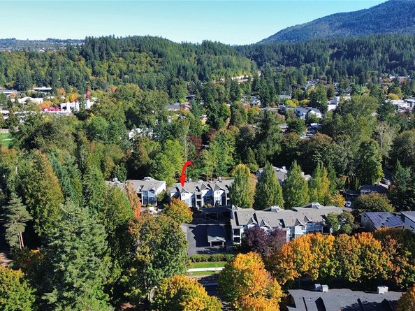 250 NW Dogwood Street C201, Issaquah WA 98027